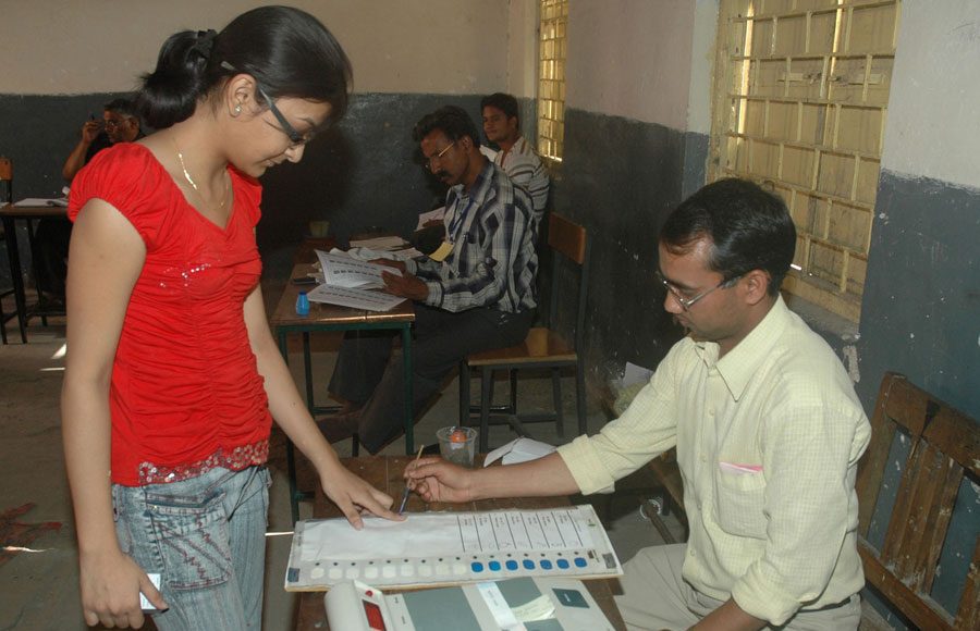 c7aeb3df1c254dc3ed99f9238cc8a282